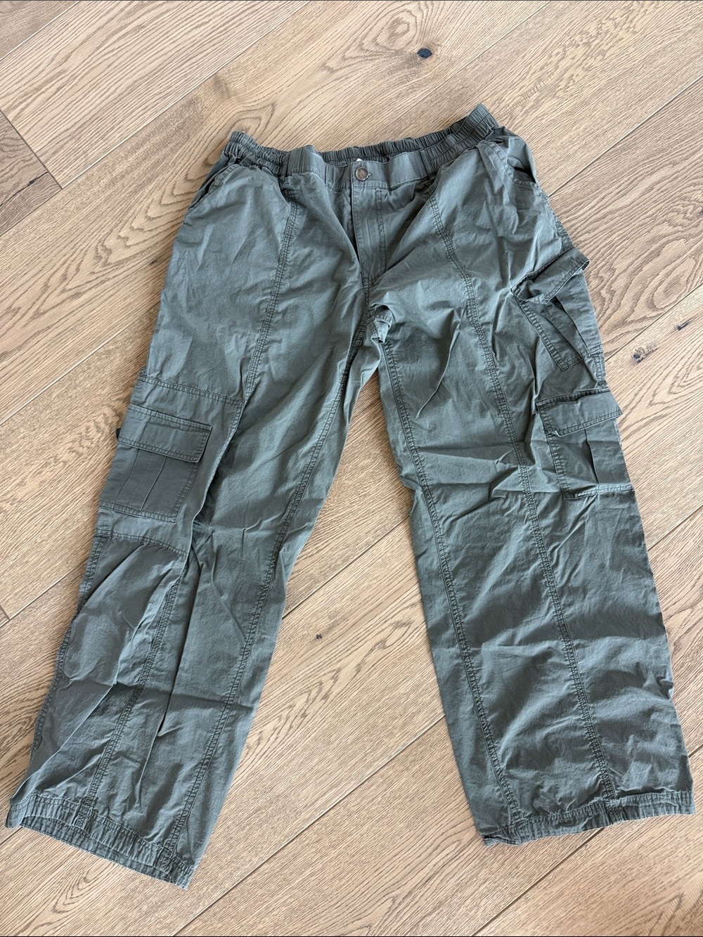 La Hearts Olive Wide-Leg Cargo Pants size L